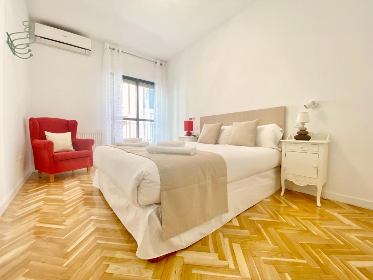 Charming Gran Via V - Estancias Temporales Apartman Madrid Kültér fotó